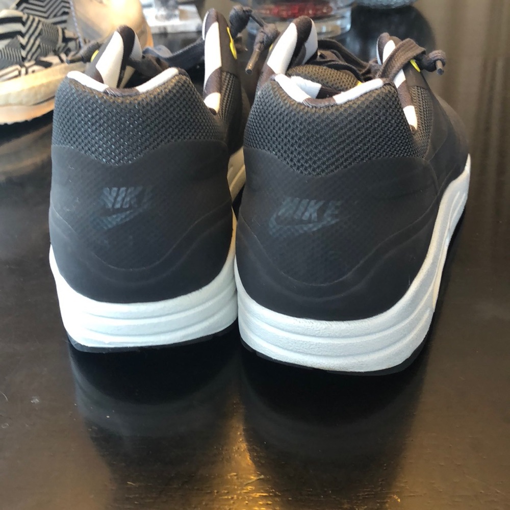 Nike air max